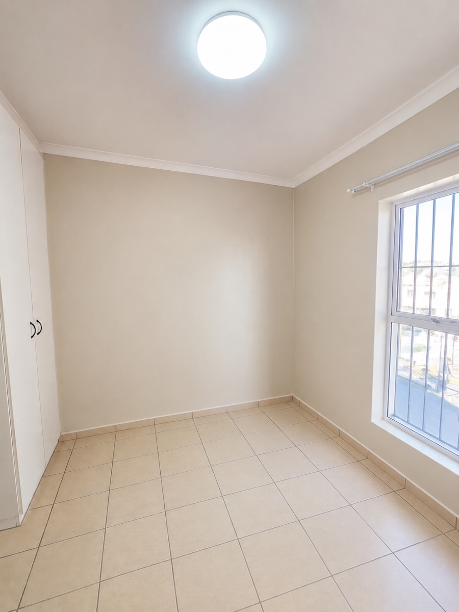 To Let 2 Bedroom Property for Rent in Buh Rein Estate Western Cape